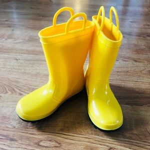 Kids rain boots